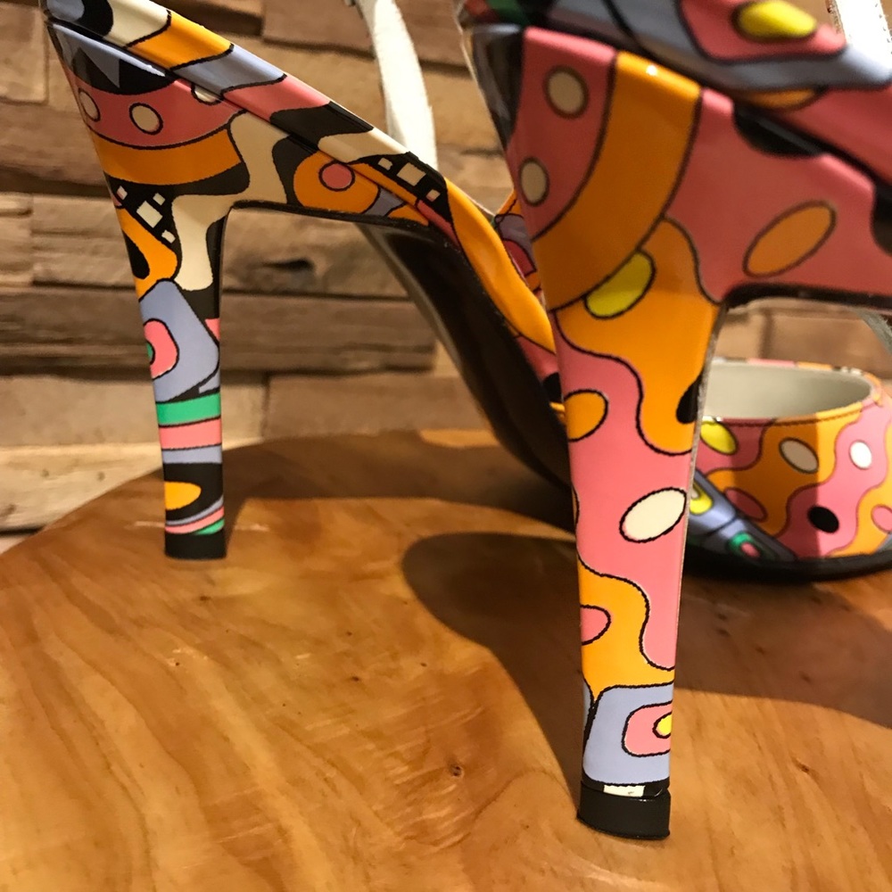 Stuart Weitzman Patent Leather Slingback Pumps - image 7